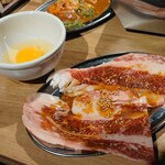 綾瀬肉流通センター - 国産大判カルビ（ハーフ）450円