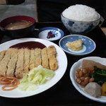 あほだら亭 - 友人の、１番トンカツ定食ご飯大盛りだっ！！１００円増しね。