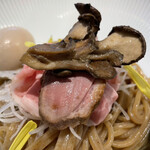 Japanese Soba Noodles 蔦 - 黒舞茸と鴨ロース