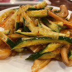 一二三凱旋楼 - 豚耳とキュウリの和え物(380円)