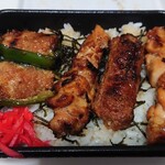 とりまさ - とりまさ弁当+ピーマン肉詰 895円