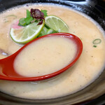 豚白湯創作麺処 友池 - 