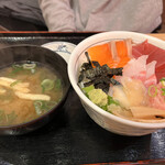 Mekikinoginji - 海鮮丼＋50円アップで大盛りご飯　