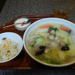 Shisen Ryouri Sempu - 海鮮湯麺＋半チャーハン