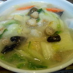 四川料理 川府 - 海鮮湯麺　具だくさんです