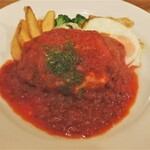 カフェ&レストラン ランプ - トマトソースチーズハンバーグ￥970
