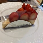 星乃珈琲店 - いちごのレアチーズケーキ。