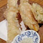 覚弥別墅  - 海老天麩良　海老芋玄米揚げ　南瓜　青味