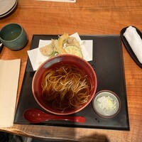 蕎麦 蘇枋 - 季節の野菜天ぷら蕎麦。