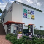 Mikaze - トムスポーツクラブの建物1階(お店は道路側からは見えません。建物裏側にございます)