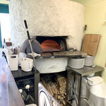 PIZZA17 - 本格的な石窯