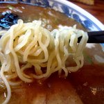 必勝軒 - 個性的な中細麺！(2013,01/25)