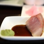 さくらさくら - 色の濃いブリのお刺身も新鮮