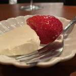 アイニーク - チャームはこちらです