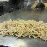 まつやホルモン店 - ホルモンそば