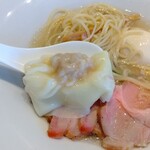 宍道湖しじみ中華蕎麦 琥珀 - 肉ワンタン ♪