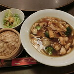 中国料理　盤古殿 - 『海鮮五目醤油タンメン』