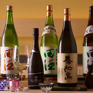 Wines carefully selected by sommeliers from famous sake from all over the country, including Aomori Prefecture.