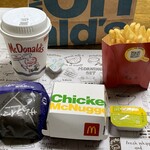 マクドナルド - 料理写真:「炙り醤油風 ダブル肉厚ビーフ 」のセットにナゲットを追加でガッツリとww