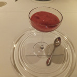 イグレック アサイ - デザート（１）苺のスープ仕立て
