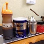 お好み焼 キャベツ - 調味料たち