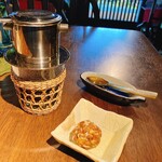 蔵のカフェ むくのき - ベトナムコーヒーとデーツボール