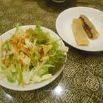 上海庭 - サービス（セルフ）のサラダとデザート
