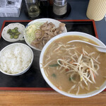 Arashi - 味噌ラーメン 生姜焼き半ライスセット1004円