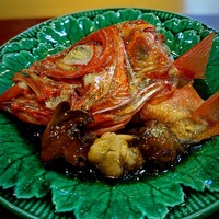 懐石 古都 - 金目鯛の冑煮。塩梅が最高です♡肝や白子も丁寧に添えられています。久しぶりに闘志がわいた一皿。めっちゃ美味♡