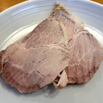 飯田商店 - 「吊るし炭火焼きチャーシュー（900g前後）」3600円