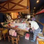 ひみつ堂 - 苺大福販売風景（許可をいただき撮影しました）