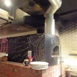 トラットリア・ピアノ - 店内～薪窯です♬(’13.01.26より)