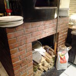 トラットリア・ピアノ - (≧ω≦*)♪店内～石窯です♬薪でさらに美味しくなっちゃいますね❤(’13.01.26より)