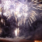 トラットリア・ピアノ - (ノ∇≦*)若草山の花火：2013年1月26(土)18：15～の花火♬その後は美味しいピザを食べに行きましょう❤