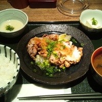 赤坂かこい - 鶏の一枚唐揚げ定食