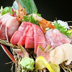 Assorted sashimi ``Hana'' (assortment of 5 types) for one person
