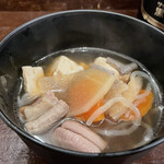お食事 ひばり亭 - サービスのもつ煮