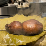 仁修樓 - 七谷鶏の中に発酵具材とおこわ詰めたひと品　二時間蒸しあげた逸品