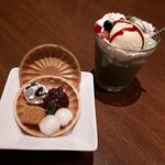 ワンカルビ - 辻利の濃厚抹茶ミルクと、白玉もなか　