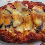 グリーンフィールド - なすと肉みそのピザ２５０円