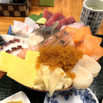 Minato Shokudou - おまかせ10種盛り丼+ねた1.5 倍