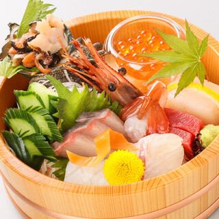 北九州の新鮮食材をふんだんに使用した海鮮料理をご提供！
