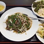 美食亭 - 牛肉とピーマン炒め定食