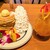 エッグスンシングス - 料理写真:「アニバーサリーパンケーキ」と「ヴァージンマイタイ」