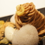 フロリレージュ - 栗のモンブラン
      （2011/11）