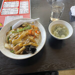 手打ラーメン 栄楽 - 