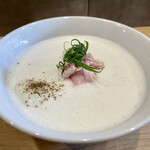 らーめんMAIKAGURA - ・鶏白湯Crema 1100円