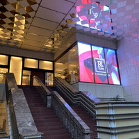 RED ROOM rooftop & grill - 