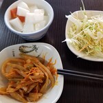 中華料理 祥龍房 - フリーコーナーから。