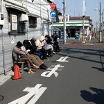 宍道湖しじみ中華蕎麦 琥珀 - 開店1時間10分前で20人待ち